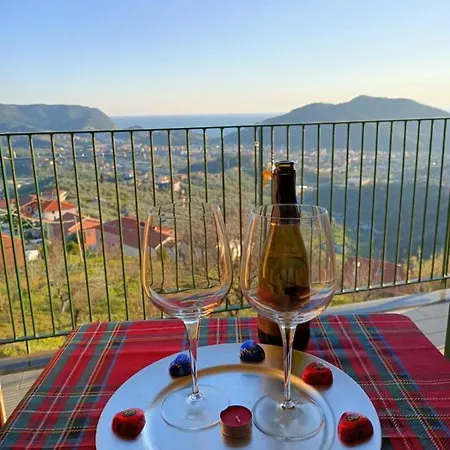 Bed and Breakfast Caterina Σέστρι Λεβάντε